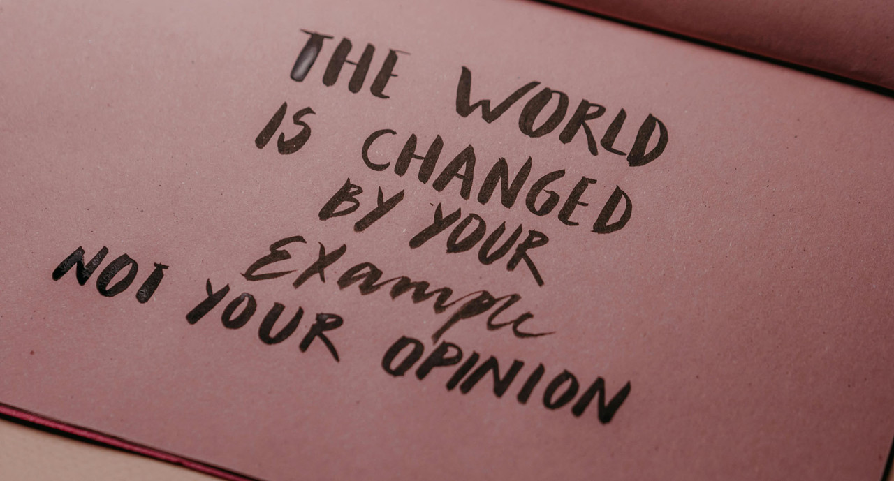 Menos títulos, más valores: una reflexión sobre poder, ética y liderazgo