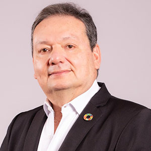 Mauricio López González