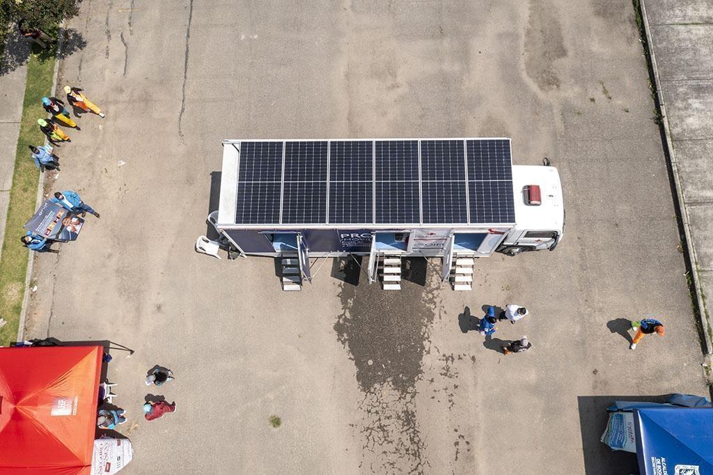 Paneles solares en Punto de Referenciación y Orientación 7a95b