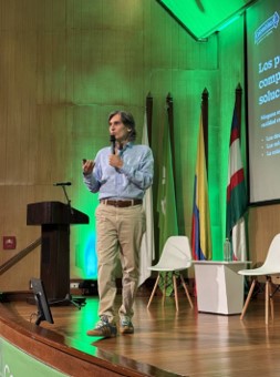 José Echeverri 9b3a5433c46d514c